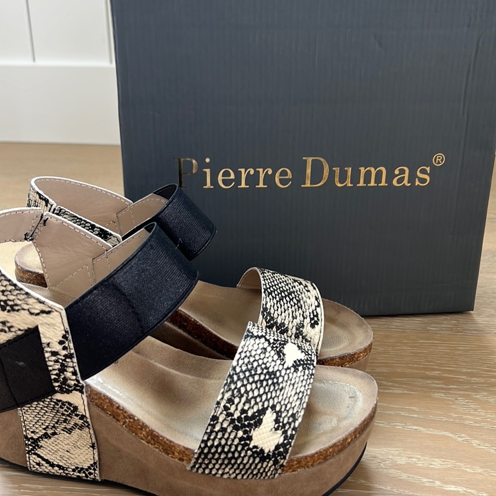 Pierre Dumas wedged Sandal